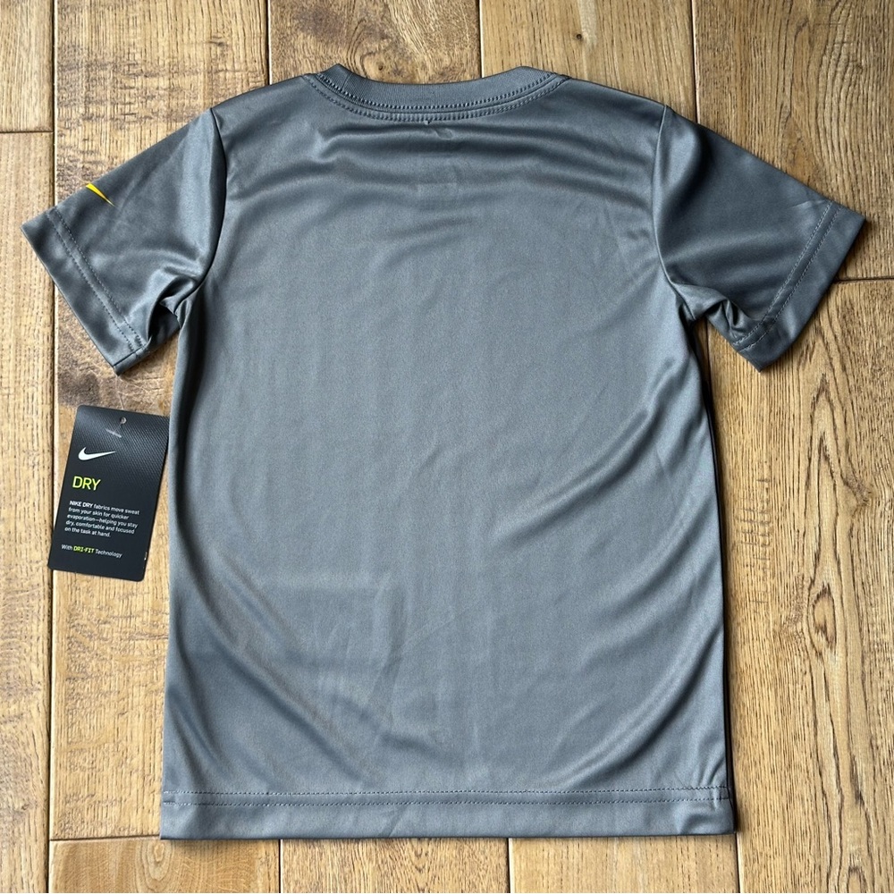 NEW Nike Dri-Fit Short Sleeve Shirt size 4T - Picture 7 of 8